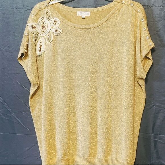 Joseph A. Sweater Short Sleeve SzXL  Appliqué Shoulder Buttons Metallic Gold EUC - Picture 1 of 7